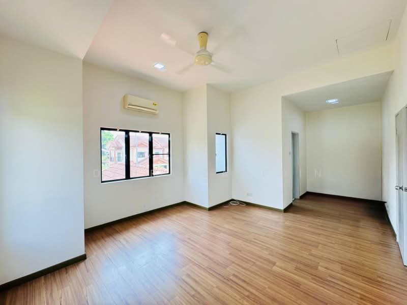 2-storey Terraced House for Sale in Cahaya Spk (Shah Alam) - Adzura Zamedin - PropertyGuru.com.my