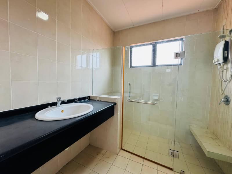 2-storey Terraced House for Sale in Cahaya Spk (Shah Alam) - Adzura Zamedin - PropertyGuru.com.my