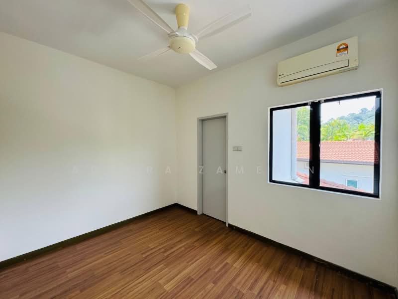 2-storey Terraced House for Sale in Cahaya Spk (Shah Alam) - Adzura Zamedin - PropertyGuru.com.my