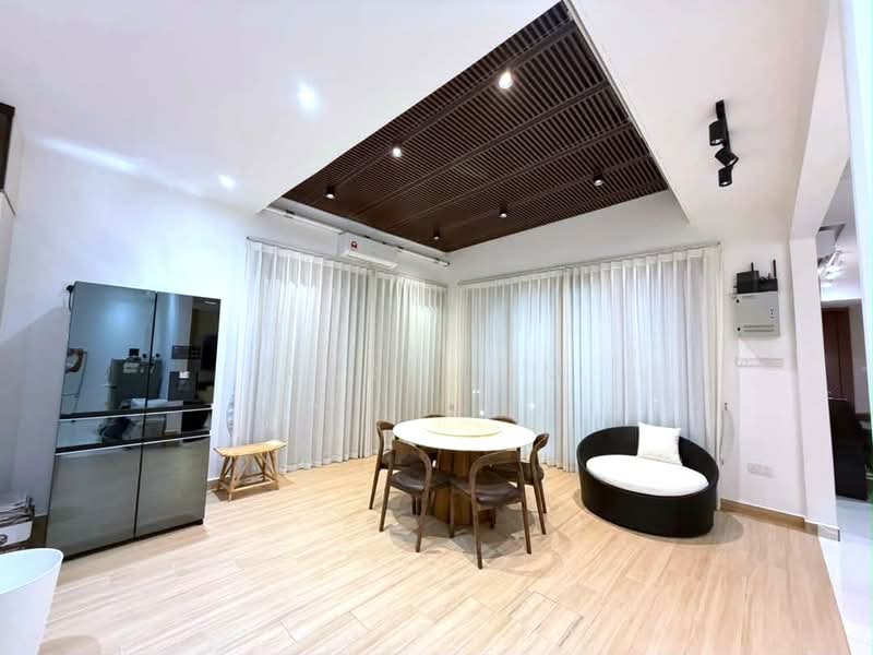 Semi-Detached House for Sale in Bandar Dato Onn (Tebrau) - Karl Lim - Dining Room - PropertyGuru.com.my