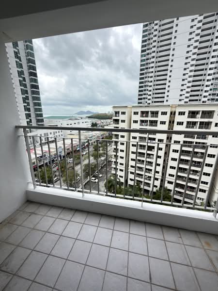 Pangsapuri untuk Dijual di The Ocean View (Bandar Sri Pinang) - Fanny Wong - Balcony - PropertyGuru.com.my