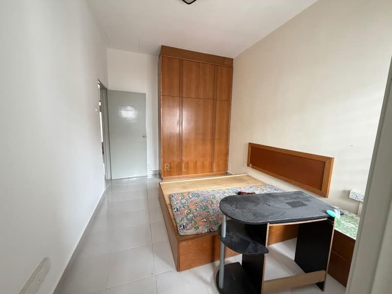 2-storey Terraced House for Sale in Taman Seri Austin (Tebrau) - Karl Lim - Bedroom - PropertyGuru.com.my