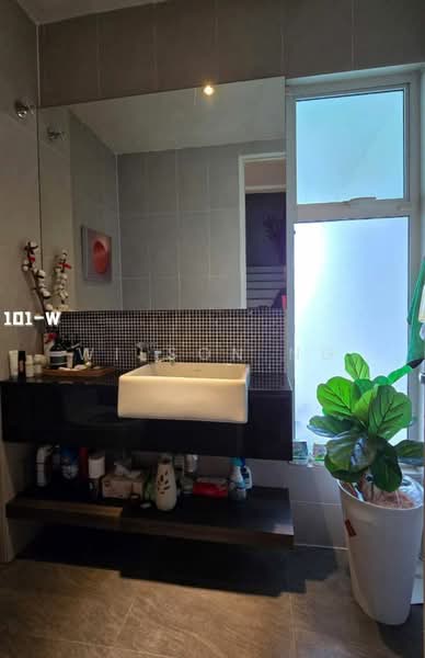 Rumah Berkembar untuk Dijual di Bandar Botanic (Klang) - Wilson Ng - Bathroom - PropertyGuru.com.my