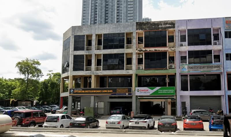 Kedai / Pejabat untuk Disewa di Kayu Ara (Selangor) - CHEW KIT YIN - Exterior - PropertyGuru.com.my