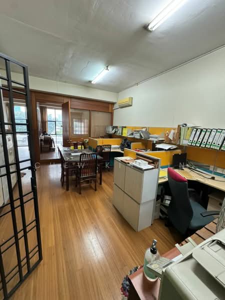 Kedai / Pejabat untuk Disewa di Kayu Ara (Selangor) - CHEW KIT YIN - Study - PropertyGuru.com.my