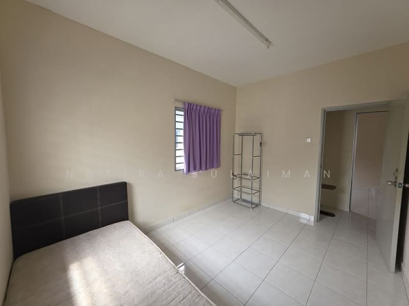 Semi-Detached House for Sale in Taman Tasik Semenyih (Semenyih) - Natira Sulaiman - PropertyGuru.com.my