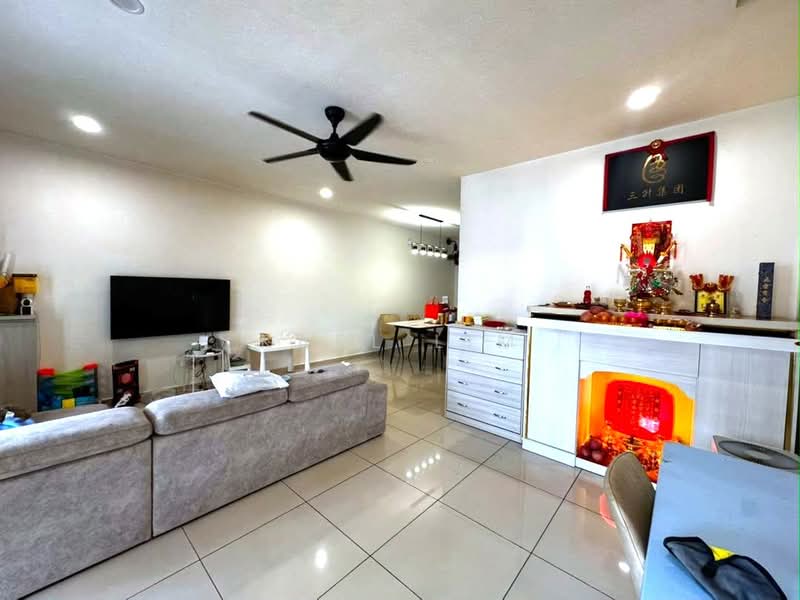 Rumah Teres 2 Tingkat untuk Dijual di Bandar Putra Jaya (Tebrau) - Karl Lim - Living Room - PropertyGuru.com.my