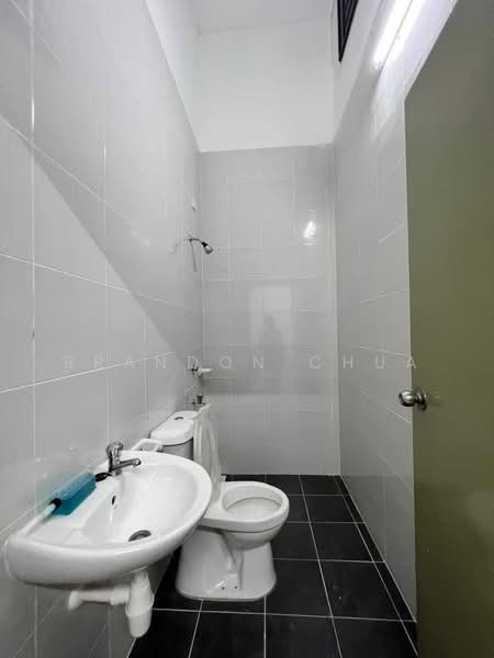 2-storey Terraced House for Rent in Taman Pulai Mutiara (Iskandar Puteri (Nusajaya)) - Brandon Chua - Bathroom - PropertyGuru.com.my