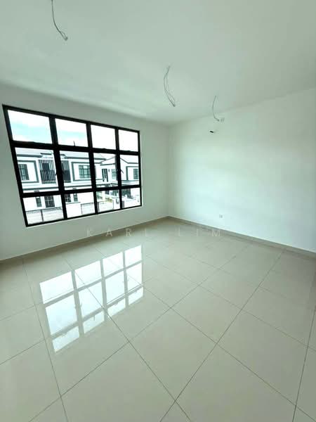 Cluster House for Sale in Taman Mutiara Mas (Skudai) - Karl Lim - PropertyGuru.com.my
