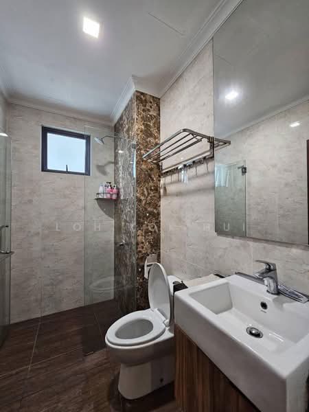 Kondominium untuk Dijual di Laguna Heights (Bukit Laguna) - Loh Kok Hui - Bathroom - PropertyGuru.com.my