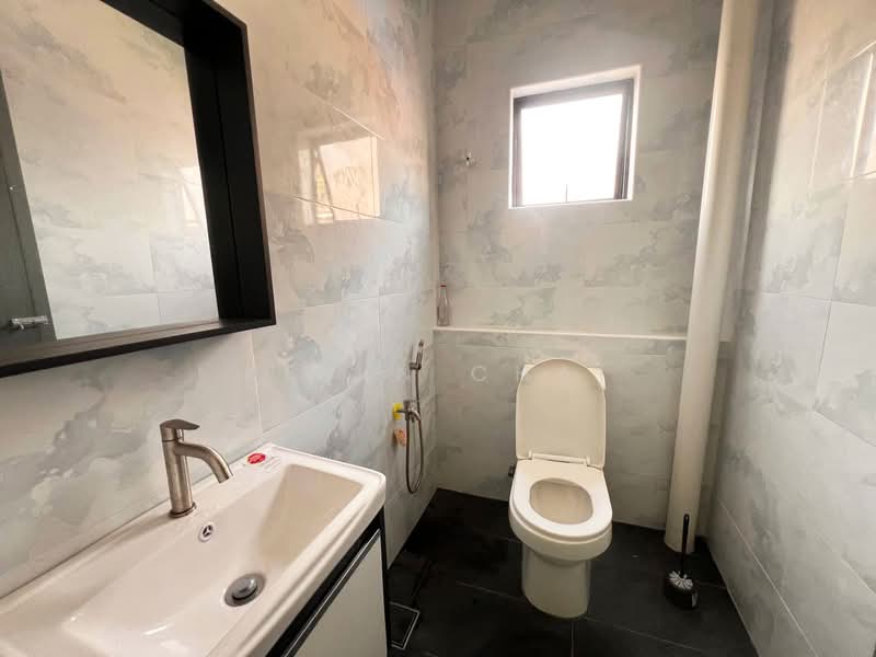 Shop for Rent in Kampar (Perak) - Kevin Chai - Bathroom - PropertyGuru.com.my
