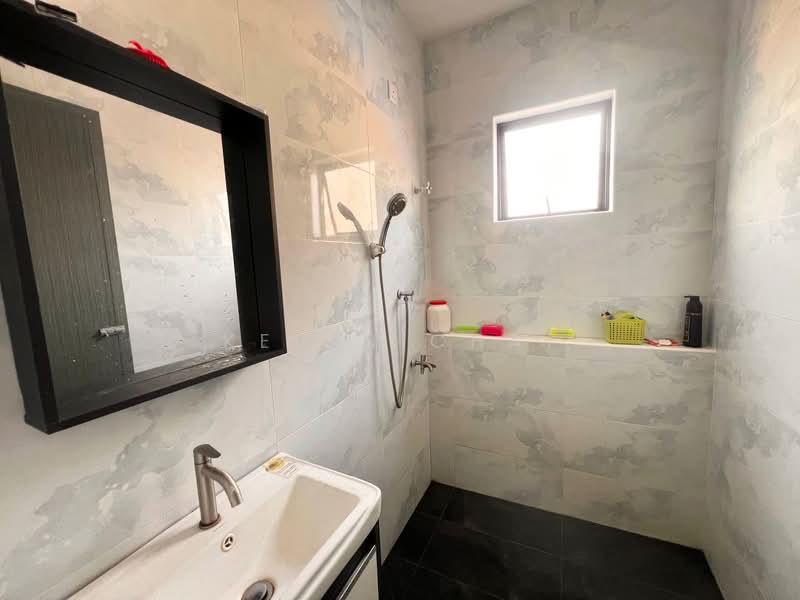 Shop for Rent in Kampar (Perak) - Kevin Chai - Bathroom - PropertyGuru.com.my