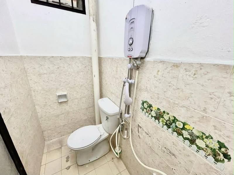 Rumah Teres 2-Tingkat untuk Dijual di Taman Nusa Indah (Iskandar Puteri (Nusajaya)) - Loh Kok Hui - Bathroom - PropertyGuru.com.my