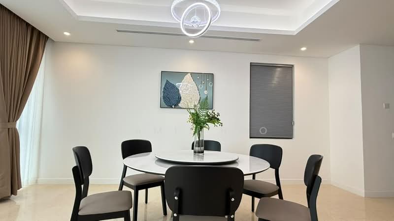 Kondominium untuk Disewa di Capella Embassy (D'Rapport Residences) - Camie Hoo - Dining Room - PropertyGuru.com.my