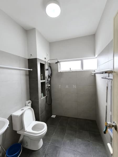2-storey Terraced House for Sale in Taman Impian Emas (Skudai) - KT Tan - Bathroom - PropertyGuru.com.my