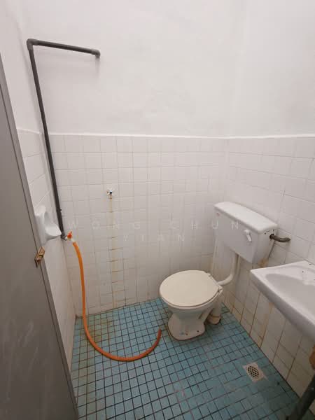 Rumah Teres 1 Tingkat untuk Dijual di Taman Selesa (Bedong) - Wong Chun Yian - Bathroom - PropertyGuru.com.my