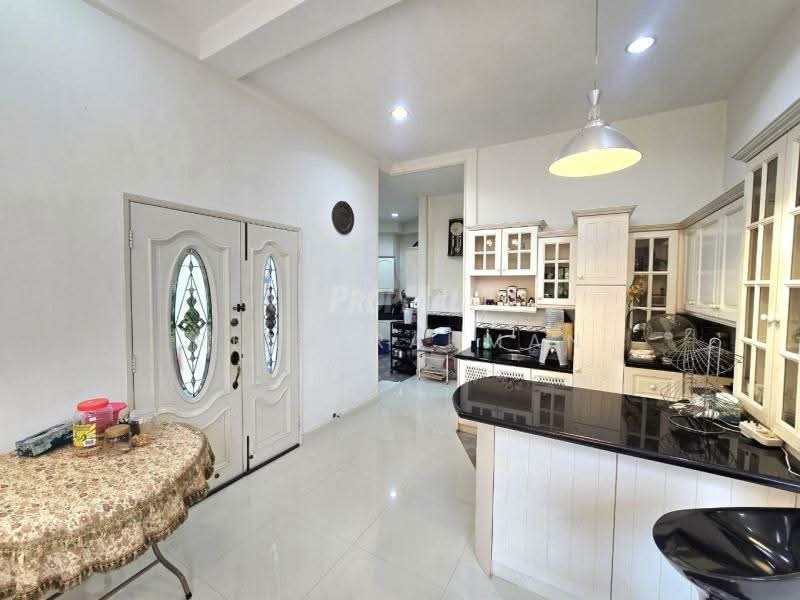 Bungalow House for Sale in Taman Rasah Kemayan (Rasah) - Rena Rahman - Kitchen - PropertyGuru.com.my