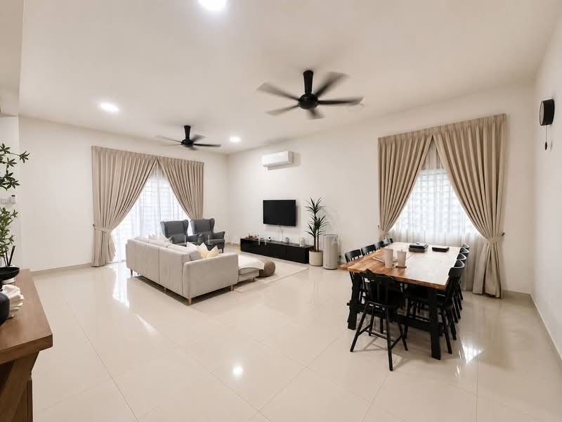 Rumah Teres 2 Tingkat untuk Dijual di Jenjarom (Selangor) - Aqillah Razali - Living Room - PropertyGuru.com.my