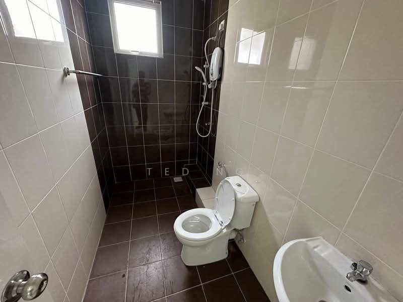 3-storey Terraced House for Sale in Butterworth (Penang) - TED NG - Bathroom - PropertyGuru.com.my