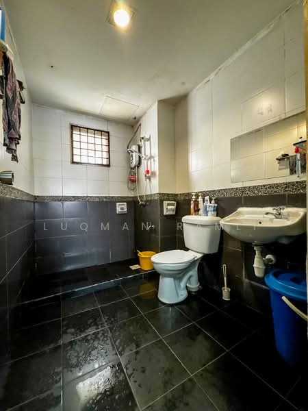 Condominium for Sale at D'Rimba - Luqman Ramli - Bathroom - PropertyGuru.com.my