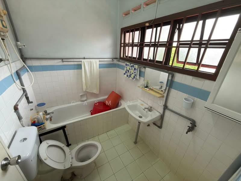 Rumah Berkembar untuk Dijual di Johor Bahru (Johor) - Casmin Eu - Bathroom - PropertyGuru.com.my