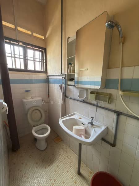 Rumah Berkembar untuk Dijual di Johor Bahru (Johor) - Casmin Eu - Bathroom - PropertyGuru.com.my