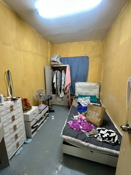 Apartment for Sale at Pangsapuri Palma - Yogesvaran Poovan - Bedroom - PropertyGuru.com.my