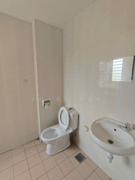 Rumah Teres 2 Tingkat untuk Disewa di Kota Kemuning (Shah Alam) - Joyce Yap - Bathroom - PropertyGuru.com.my