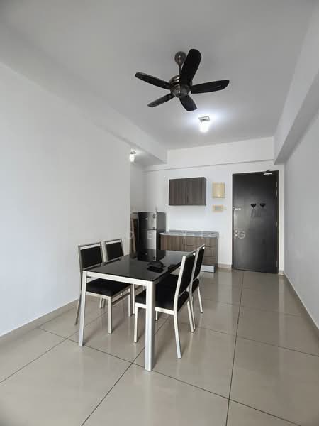 Service Residence for Rent at D'Inspire Residence (Inspira Bestari) - Chloe Ying - Dining Room - PropertyGuru.com.my