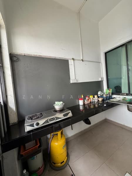 Rumah Teres untuk Dijual di Rawang (Selangor) - Zann Fauzan - Kitchen - PropertyGuru.com.my