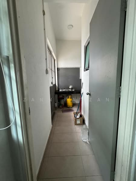 Rumah Teres untuk Dijual di Rawang (Selangor) - Zann Fauzan - Kitchen - PropertyGuru.com.my