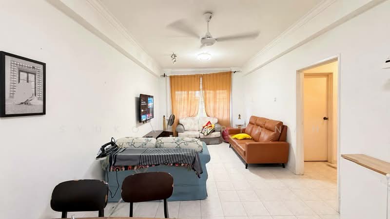 Condominium for Sale at Elaeis 2 - Syukor Hartanah - Living Room - PropertyGuru.com.my