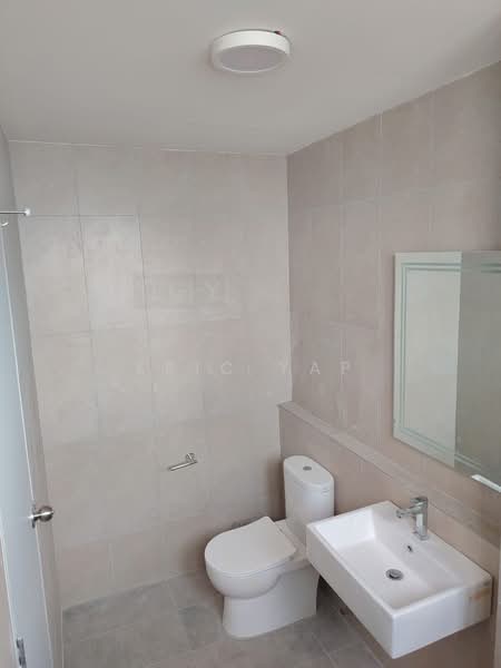 Kediaman Servis untuk Disewa di D'Sini Residences - Eric Yap - Bathroom - PropertyGuru.com.my