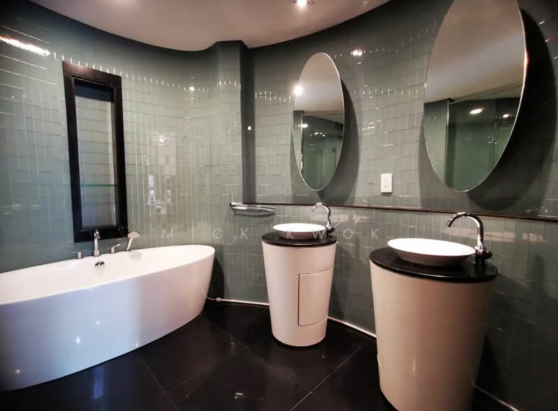 Servis Apartment untuk Dijual di St Mary Residences - Mick Kwok - Bathroom - PropertyGuru.com.my