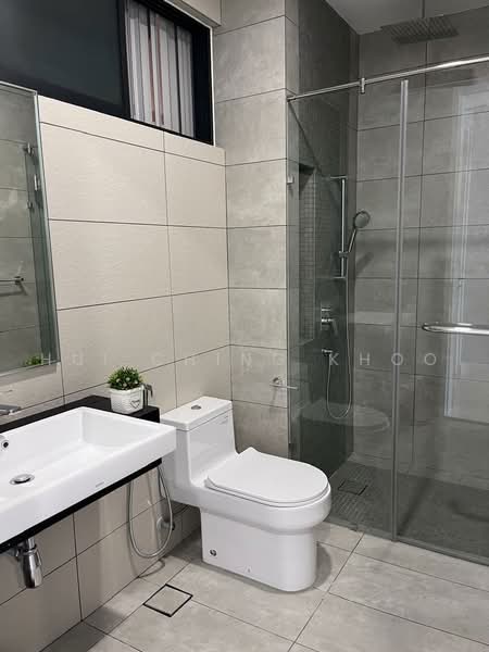 Servis Apartment untuk Disewa di The Sentral Suites - Hui Ching Khoo - Bathroom - PropertyGuru.com.my
