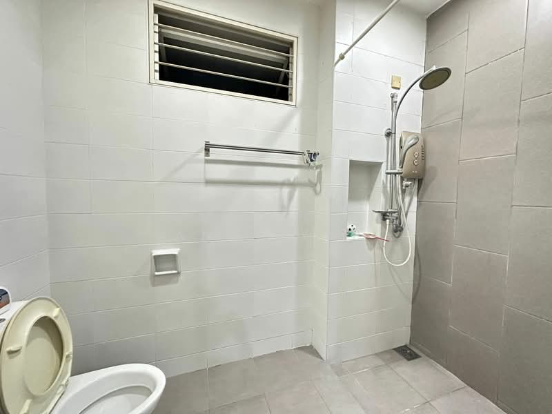 Semi-Detached House for Sale in Anggun 2 Residence (Rawang) - Andy Yap - Bathroom - PropertyGuru.com.my