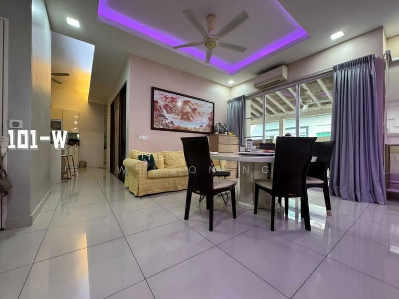 Rumah Berkembar untuk Dijual di Setia Damai (Setia Alam) - Wilson Ng - Living Room - PropertyGuru.com.my