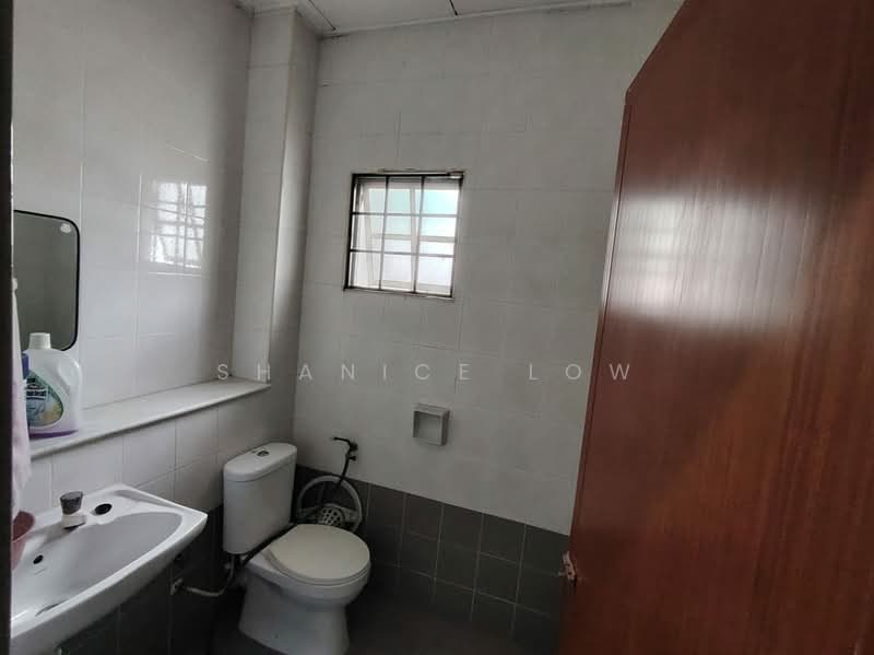2-storey Terraced House for Sale in Taman Puchong Prima (Puchong) - Shanice Low - Bathroom - PropertyGuru.com.my