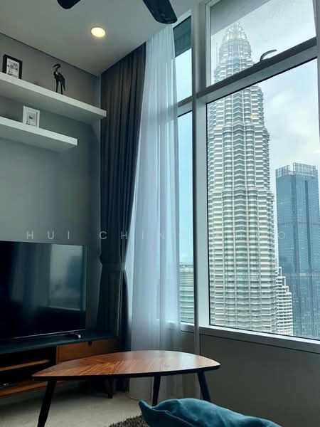 Servis Apartment untuk Disewa di Sky Suites @ KLCC - Hui Ching Khoo - Living Room - PropertyGuru.com.my