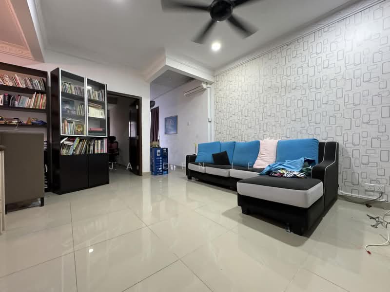 2-storey Terraced House for Sale in Pusat Bandar Puchong (Puchong) - Jayden Lee - Living Room - PropertyGuru.com.my