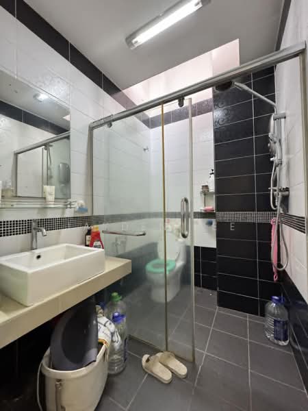 2-storey Terraced House for Sale in Pusat Bandar Puchong (Puchong) - Jayden Lee - Bathroom - PropertyGuru.com.my