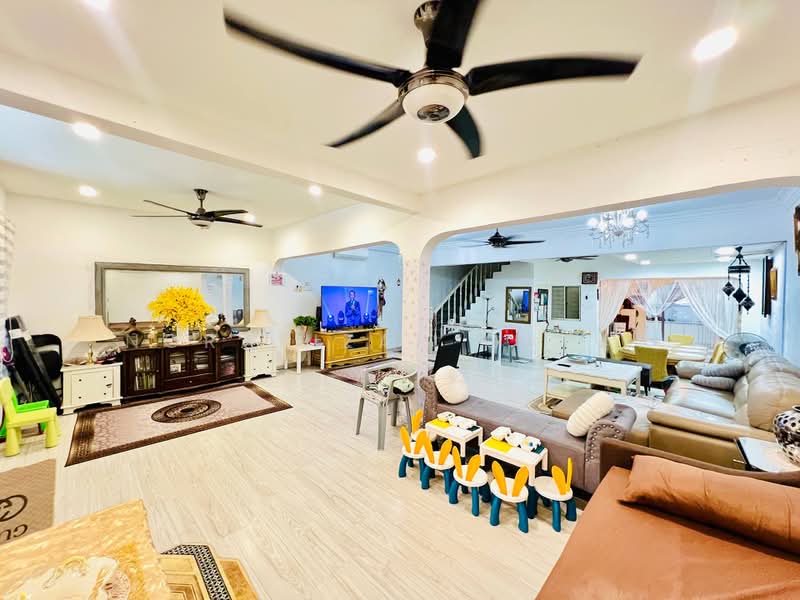 2-storey Terraced House for Sale in Batu Caves (Selangor) - NoraFizah Gapar - Living Room - PropertyGuru.com.my