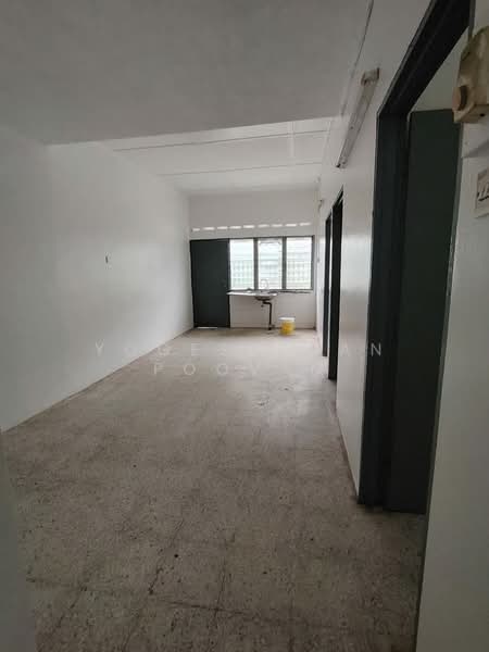 Terraced House for Sale in Shah Alam (Selangor) - Yogesvaran Poovan - Kitchen - PropertyGuru.com.my