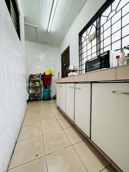 2-storey Terraced House for Sale in Pusat Bandar Puchong (Puchong) - Jayden Lee - Kitchen - PropertyGuru.com.my
