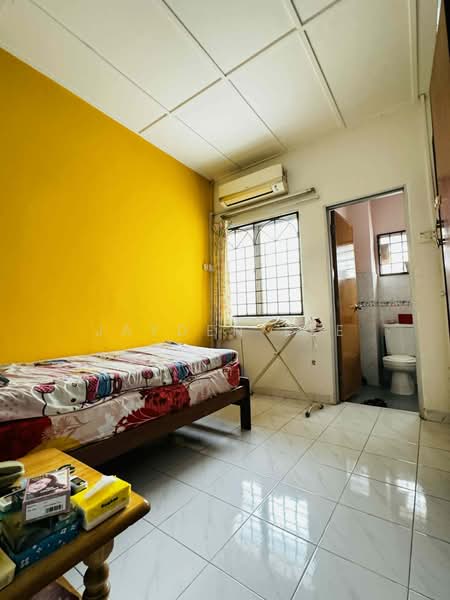 2-storey Terraced House for Sale in Pusat Bandar Puchong (Puchong) - Jayden Lee - Bedroom - PropertyGuru.com.my