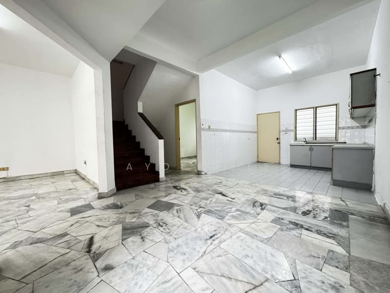 2-storey Terraced House for Sale in Pusat Bandar Puchong (Puchong) - Jayden Lee - Interior - PropertyGuru.com.my