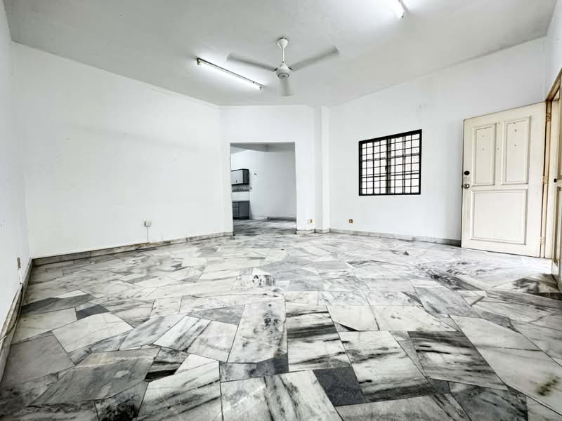 2-storey Terraced House for Sale in Pusat Bandar Puchong (Puchong) - Jayden Lee - Living Room - PropertyGuru.com.my