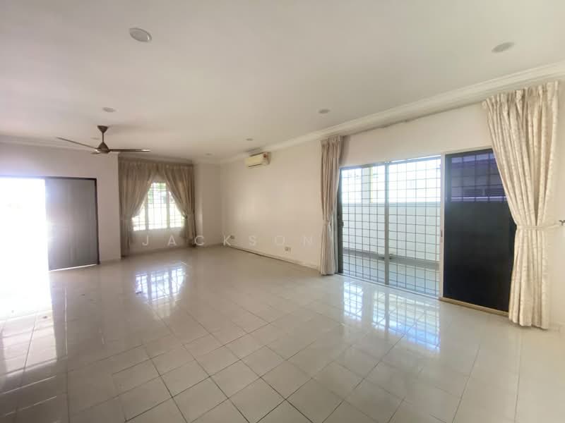 Rumah Berkembar untuk Dijual di Kampung Batu Belah (Klang) - Jackson Lee - Living Room - PropertyGuru.com.my