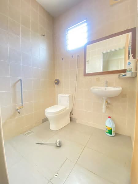 Rumah Berkembar untuk Dijual di Kampung Batu Belah (Klang) - Jackson Lee - Bathroom - PropertyGuru.com.my