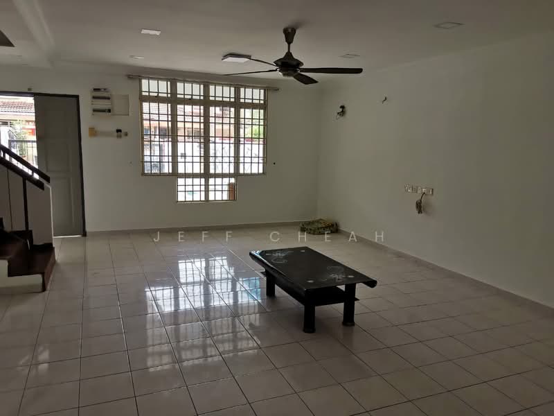 Rumah Teres 2 Tingkat untuk Dijual di Mahkota Cheras (Cheras) - Jeff Cheah - Living Room - PropertyGuru.com.my